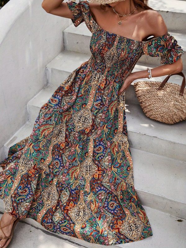 Vestito lungo bohemien spalla scoperta con stampa tropicale, motivo vibrante paisley e floreale, dettagli arricciati, tessuto in poliestere, perfetto per spiaggia o uscite casual, coprispiaggia, motivo paisley, vestito leggero, abito da spiaggia - immagine 5