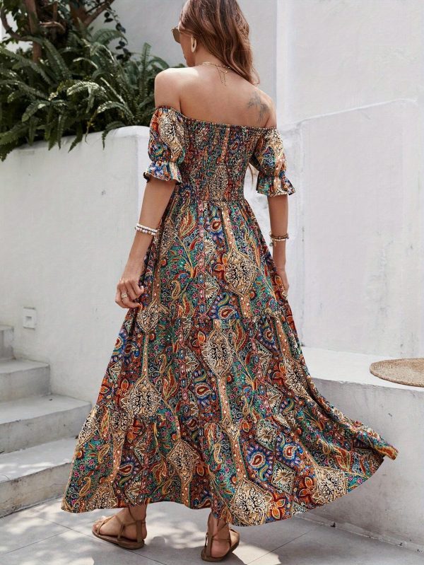 Vestito lungo bohemien spalla scoperta con stampa tropicale, motivo vibrante paisley e floreale, dettagli arricciati, tessuto in poliestere, perfetto per spiaggia o uscite casual, coprispiaggia, motivo paisley, vestito leggero, abito da spiaggia - immagine 2
